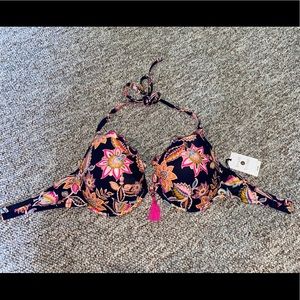 Shade & Shore swim top. NWT.